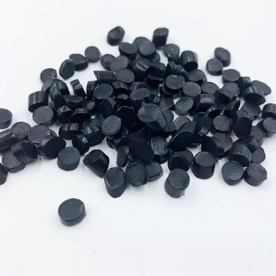 Black Injection Molded Plastic Plug Wire Material PVC